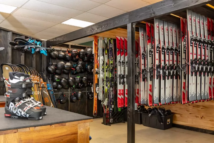 ski equipment rental prices