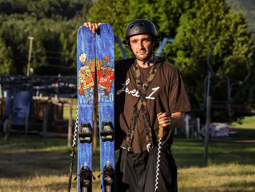 Who makes J Skis Who makes J Skis