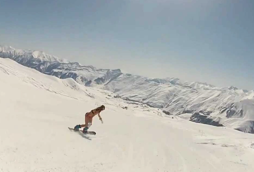 winter bikini photoshoot