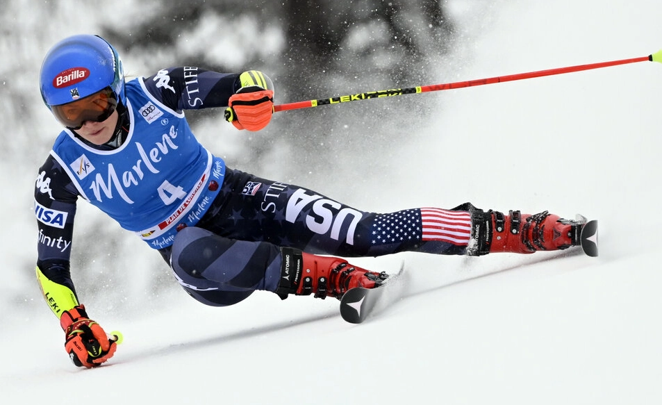 skiing in a bikini photos skiing in a bikini photos