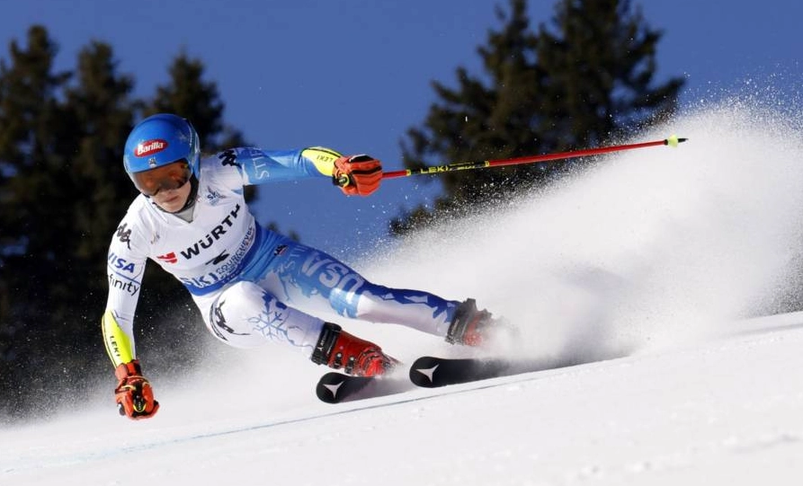 skiing in a bikini photos skiing in a bikini photos