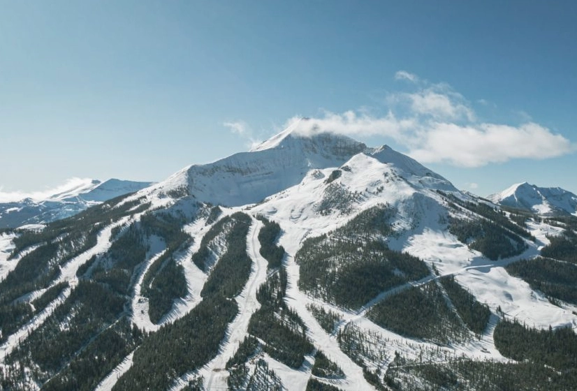 What is the largest ski area in the United States?