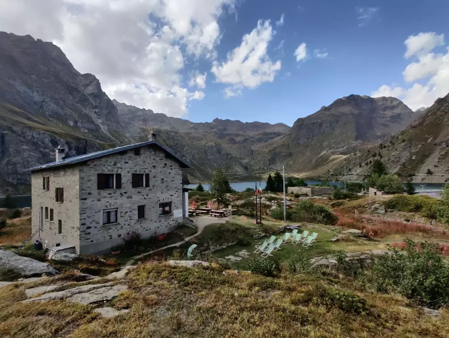 mountain hut booking mountain hut booking