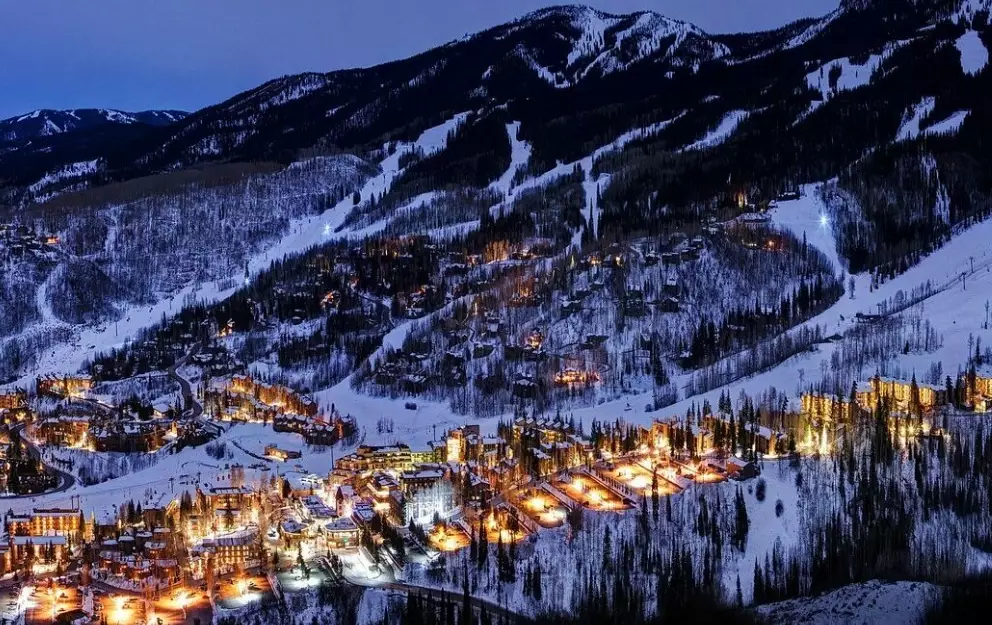 Colorado ski resort towns