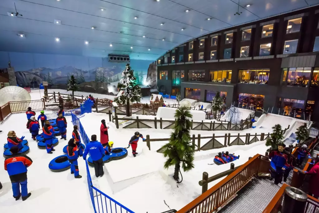 indoor skiing Dubai