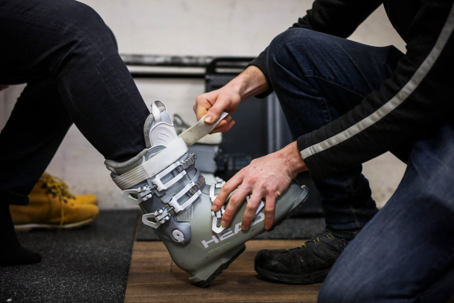 pre-season ski maintenance