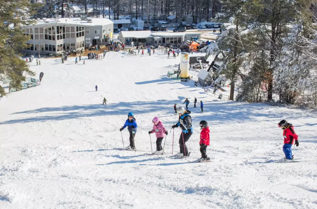 Nashoba Valley night skiing