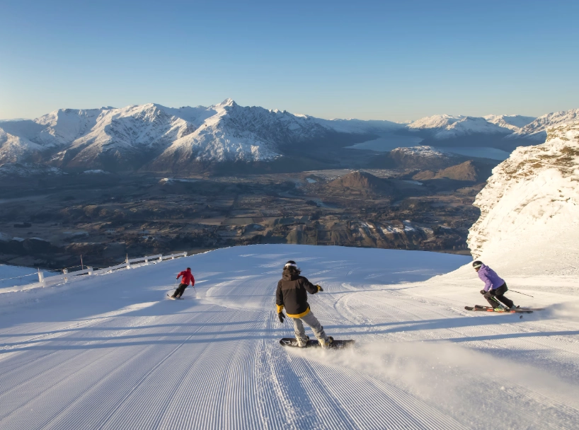 skiing in New Zealand
