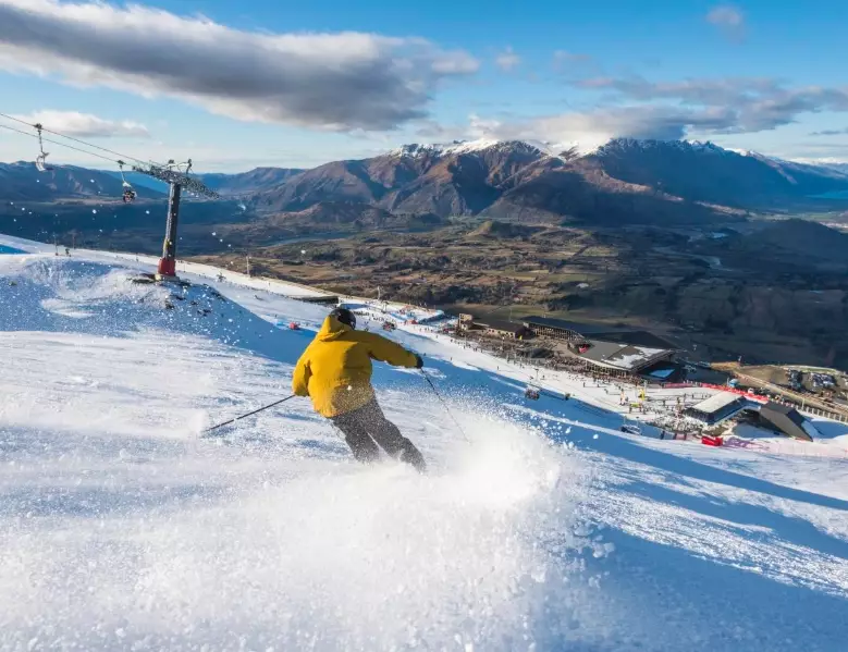 best time to ski New Zealand